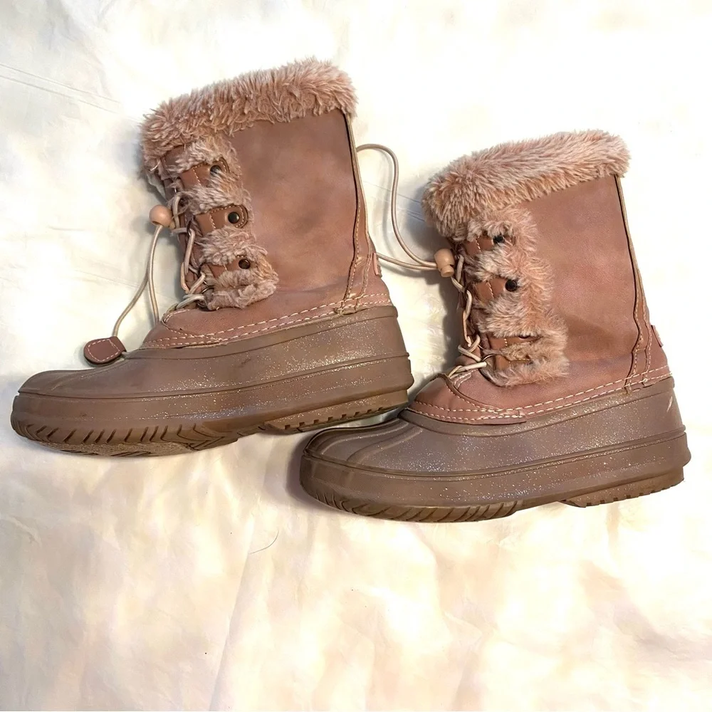 London Fog Collection Winter Snow boots Pink with pink faux fur SZ 3. Worn once